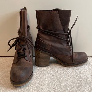 JEFFREY CAMPBELL - Lace up Heeled Booties